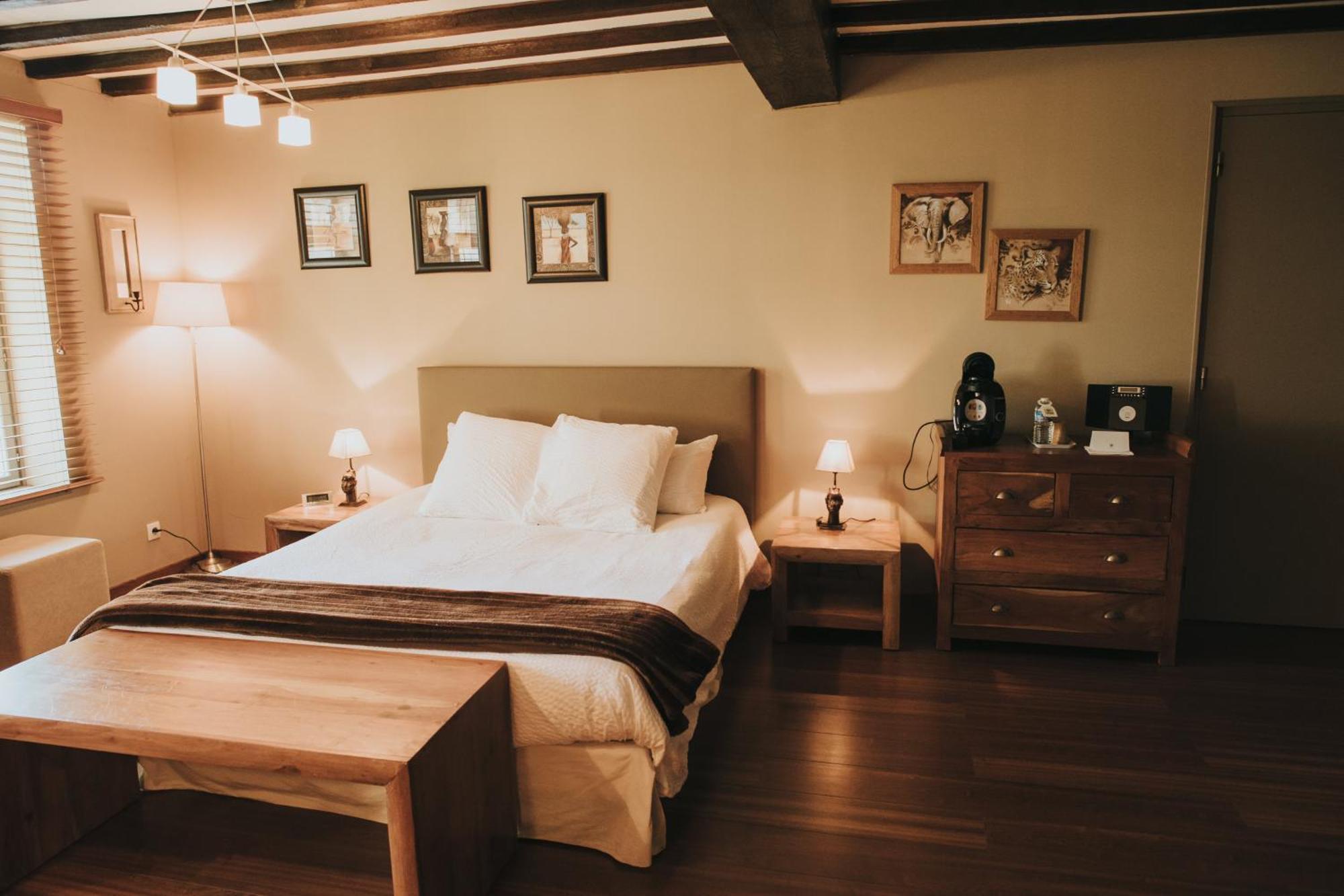 Logis Hotel-Restaurant - Le Moulin D'Artres Екстериор снимка