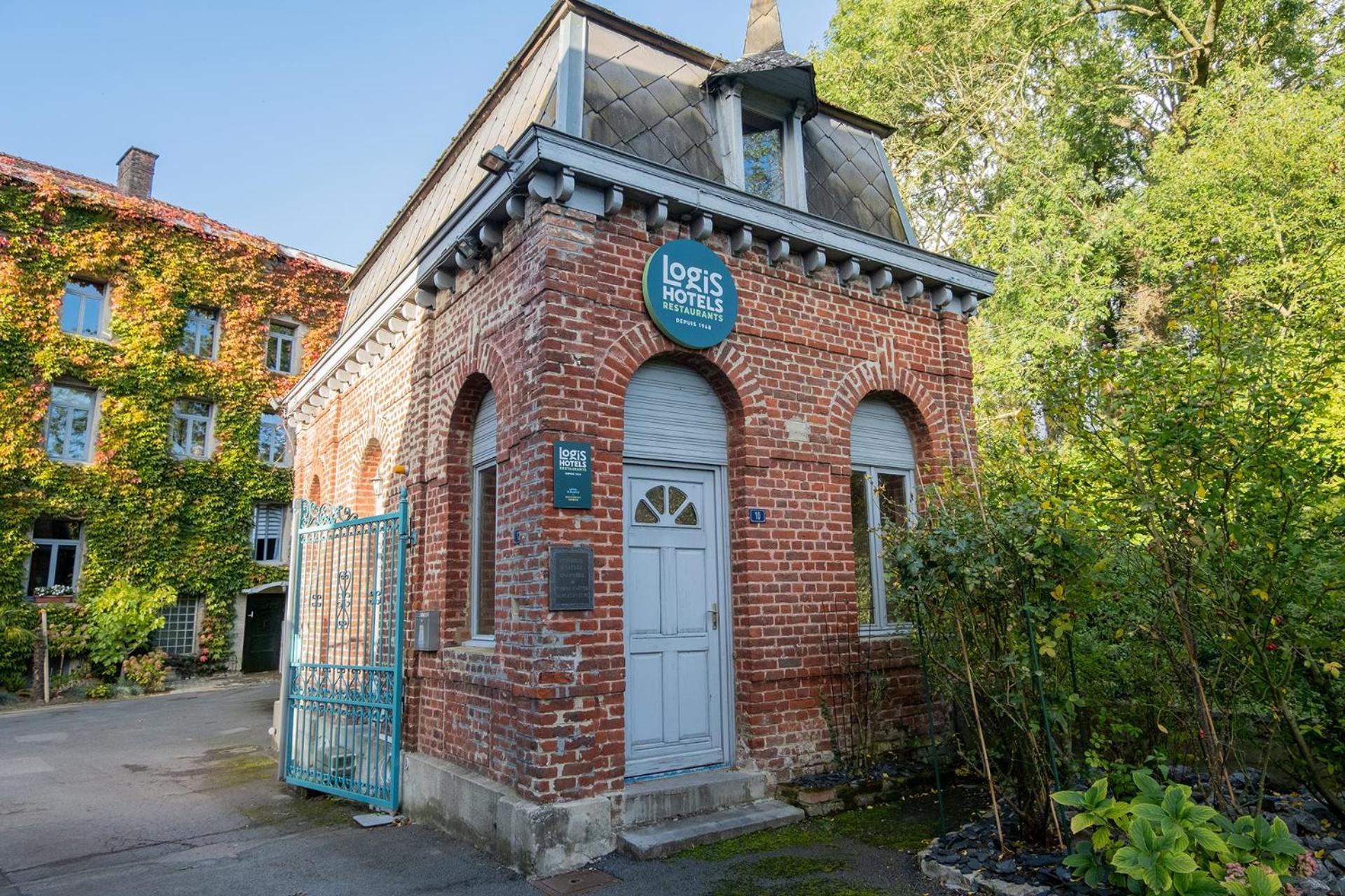Logis Hotel-Restaurant - Le Moulin D'Artres Екстериор снимка